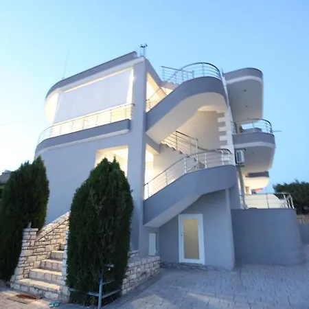 Apartment Neli Ksamil